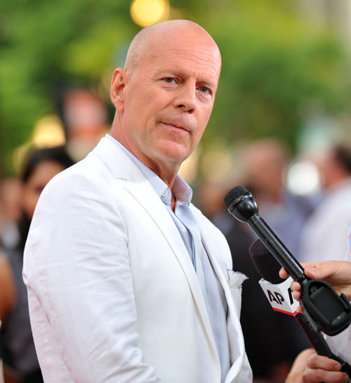 Mpu C Turile L Au Surzit Pe Bruce Willis Sau Poate Aude Doar Ce I