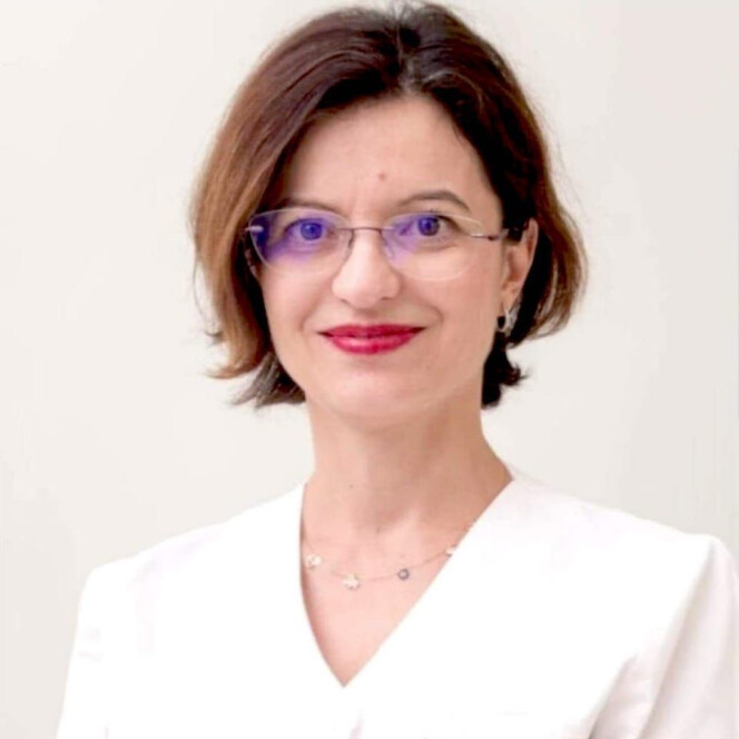 Dr. Oana Firescu