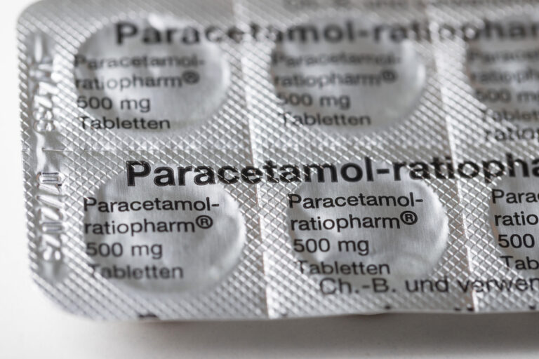 5 cele mai periculoase efecte date de paracetamol. Îl iei să te simți mai bine, dar declanșezi alte boli